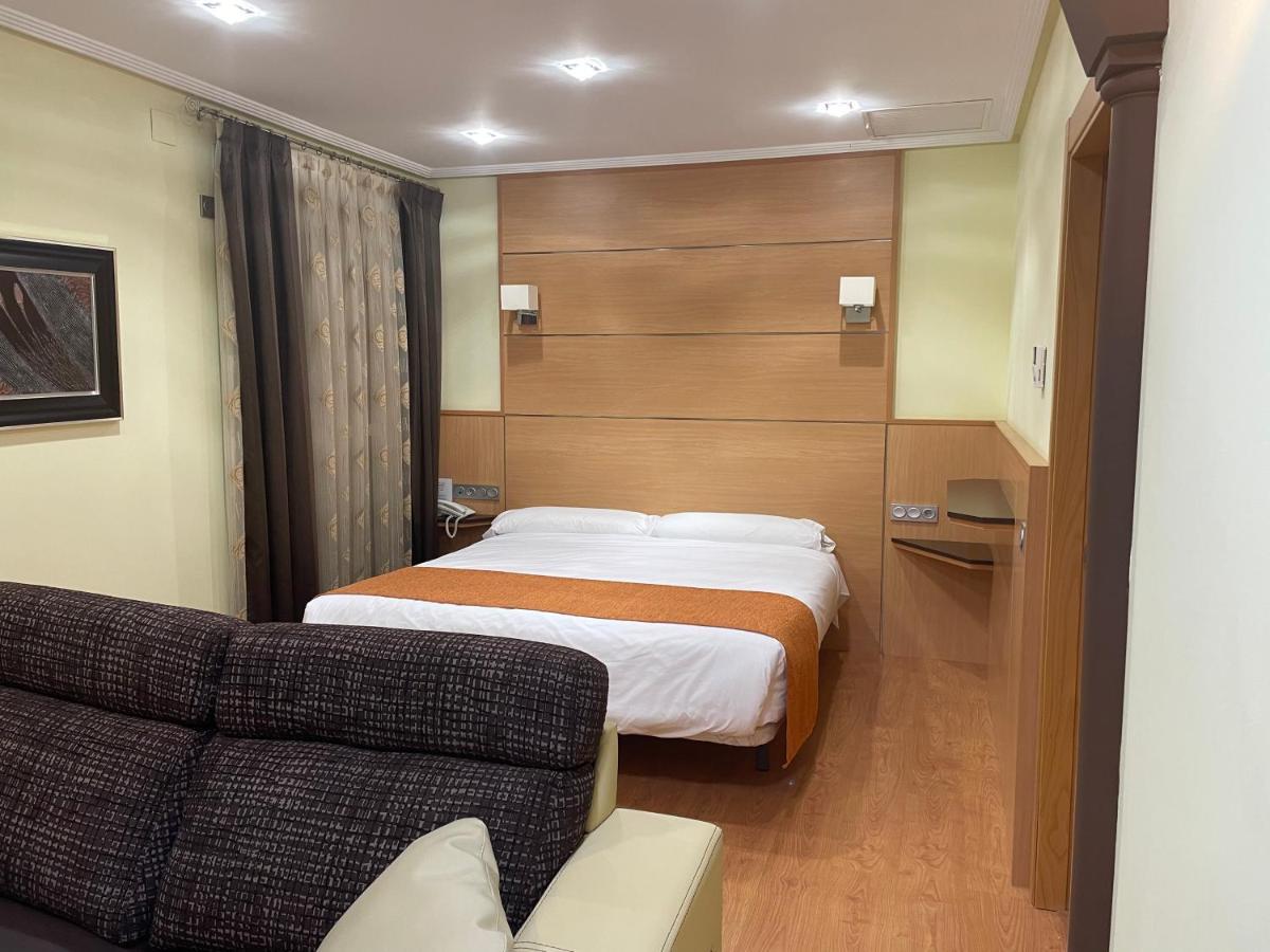 Hotel Malena Caravaca De La Cruz Ngoại thất bức ảnh